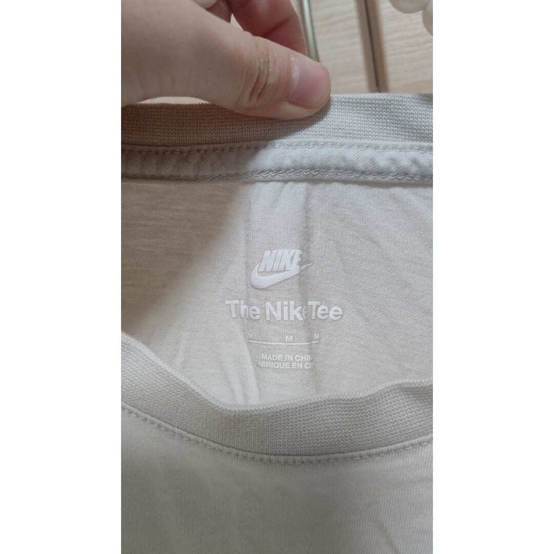 NIKE(ナイキ)のNIKE Tシャツ Mサイズ レディースのトップス(Tシャツ(半袖/袖なし))の商品写真