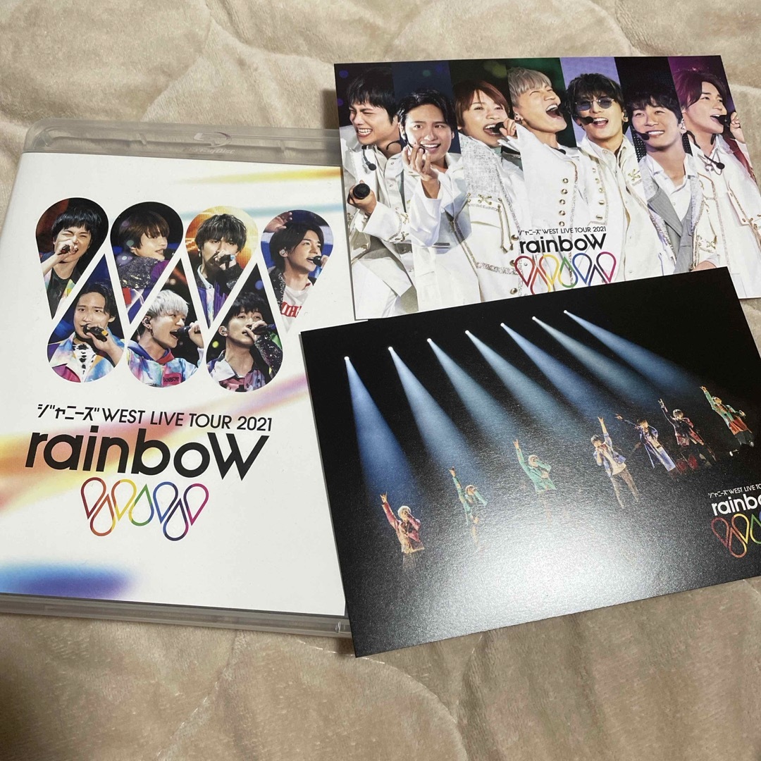 ジャニーズWEST(ジャニーズウエスト)のジャニーズWEST rainboW Blu-ray ポストカード エンタメ/ホビーのDVD/ブルーレイ(アイドル)の商品写真