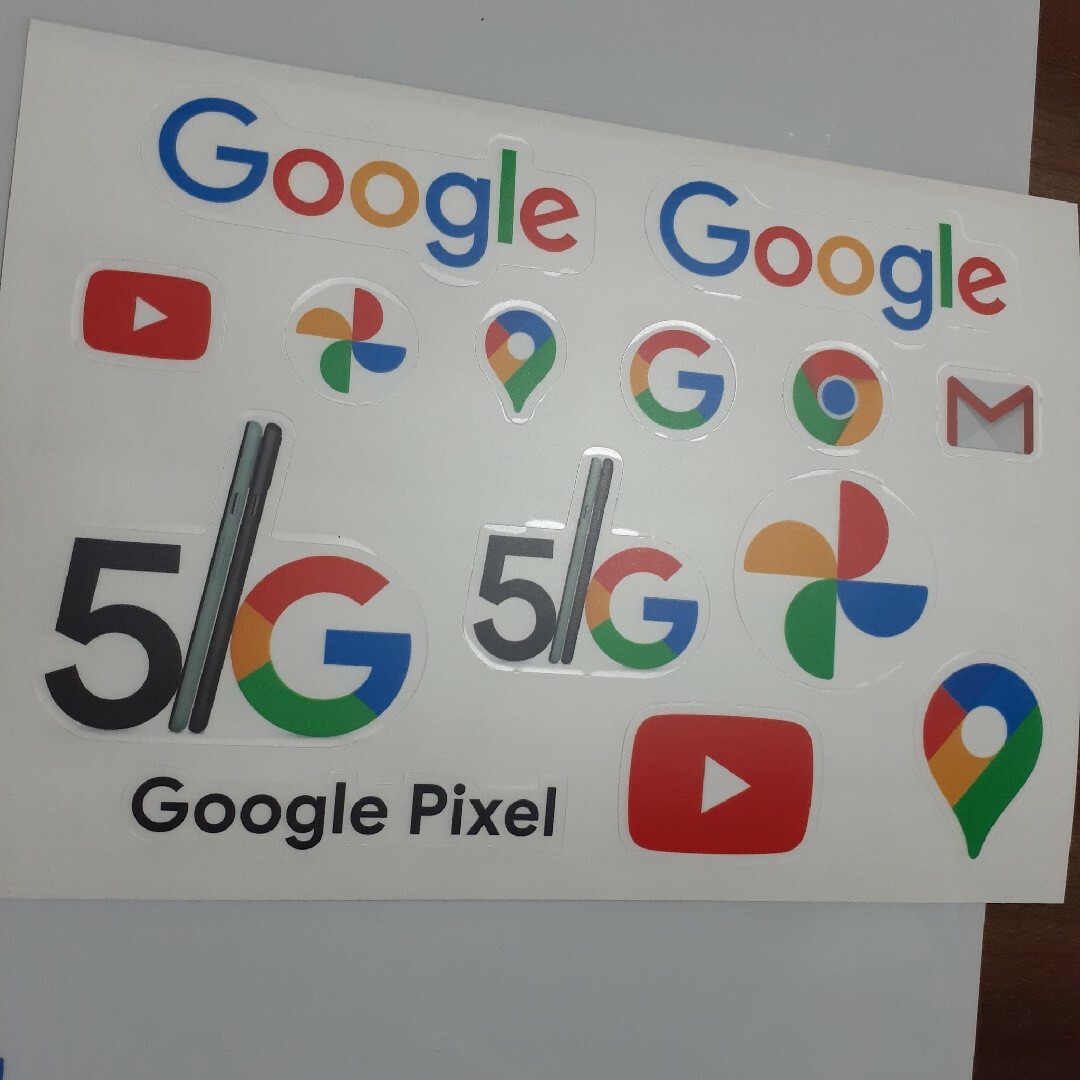 Google(グーグル)の未使用ですが折れやキズ有り　Google Pixel グッズ（フォルダ・シール） エンタメ/ホビーのコレクション(印刷物)の商品写真