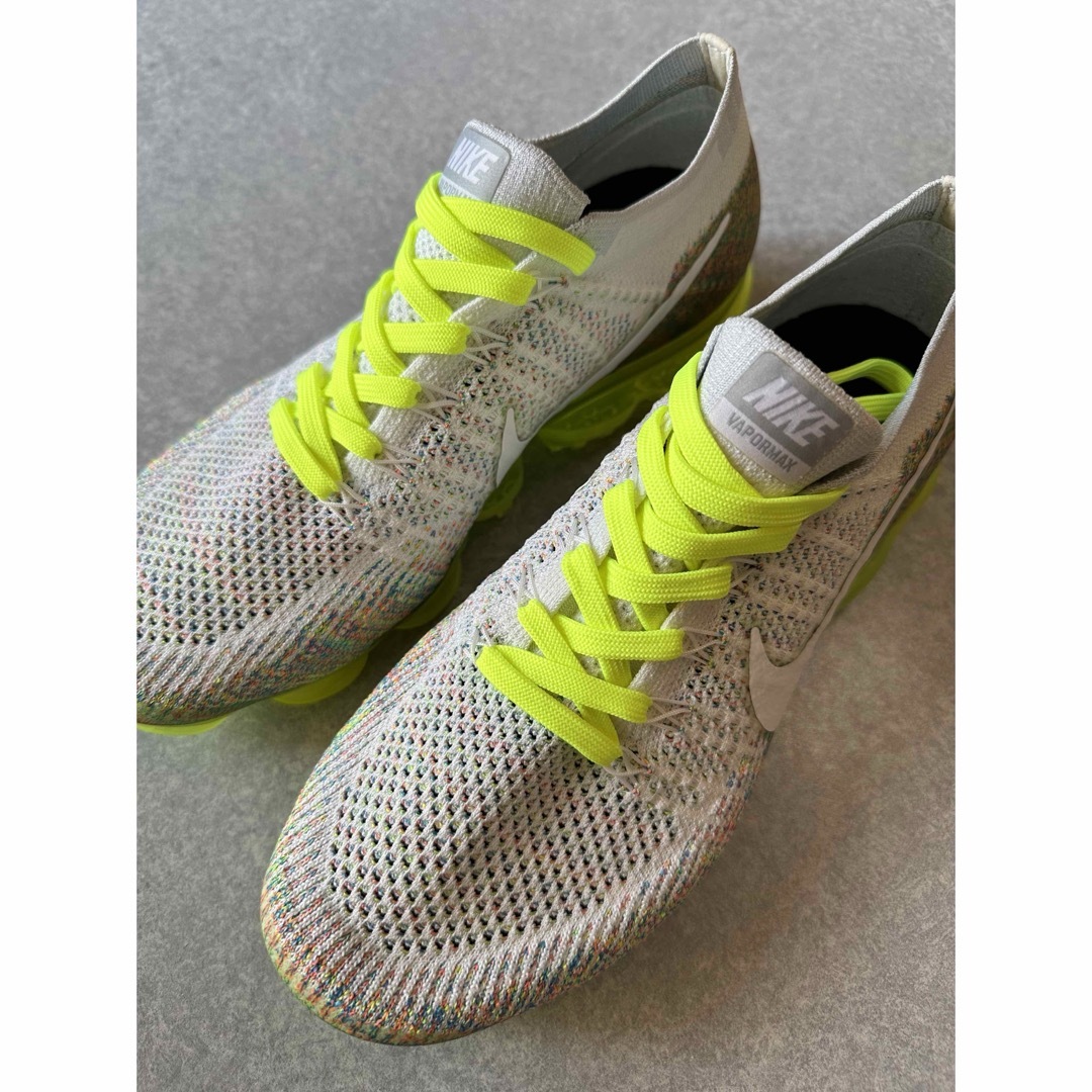 NIKE(ナイキ)のNIKE AIR VAPORMAX メンズの靴/シューズ(スニーカー)の商品写真