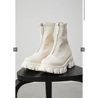 アズールバイマウジー(AZUL by moussy)のFRONT ZIP SHORT BOOTS/フロントジップショートブーツ(ブーツ)