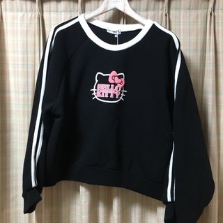 ハローキティ - 新品　サンリオ　キティちゃん　トレーナースエット袖ライン4L   大きいサイズ