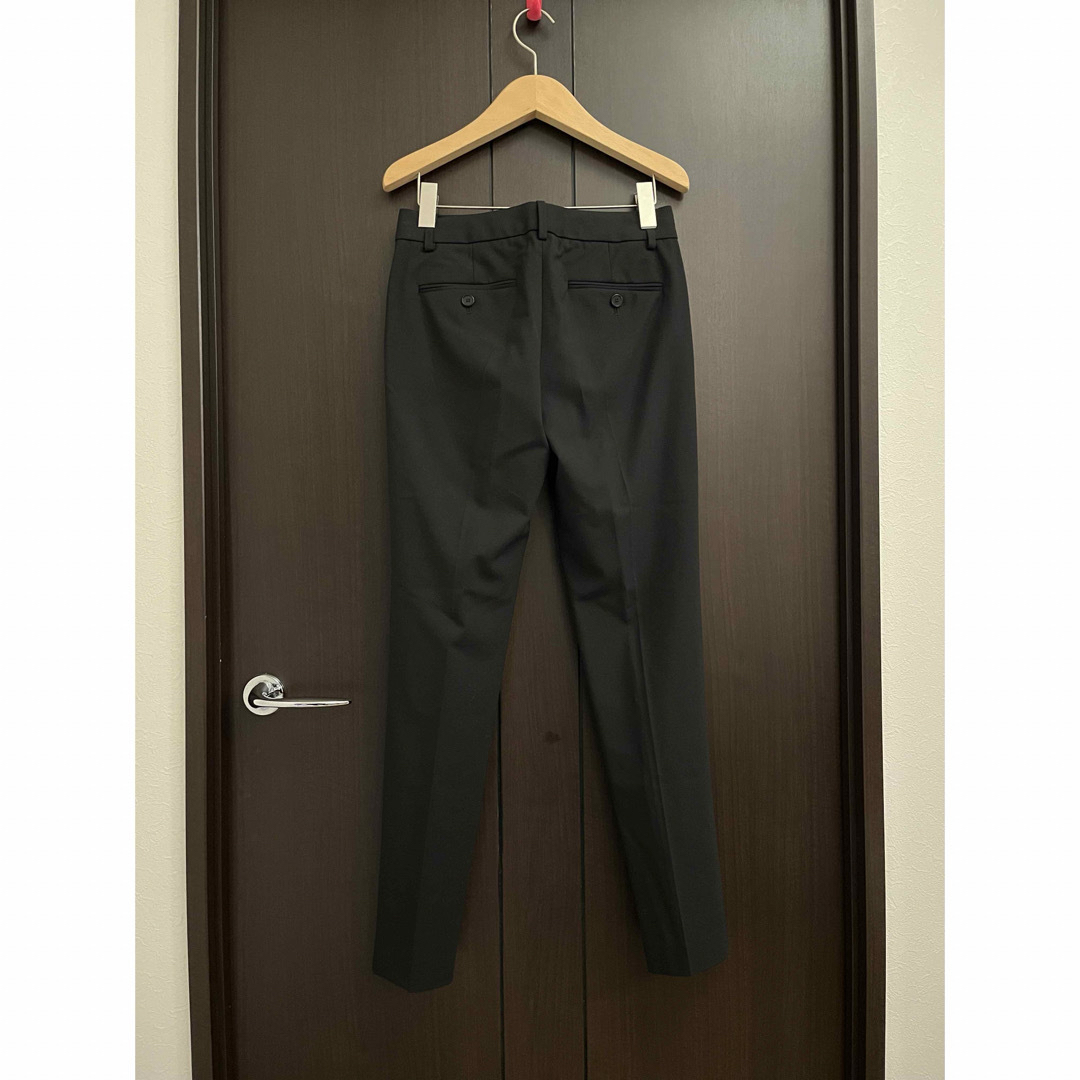 theory(セオリー)の 新品　theory 定番スーツ素材　TAILOR クロップドパンツ黒00 レディースのパンツ(クロップドパンツ)の商品写真