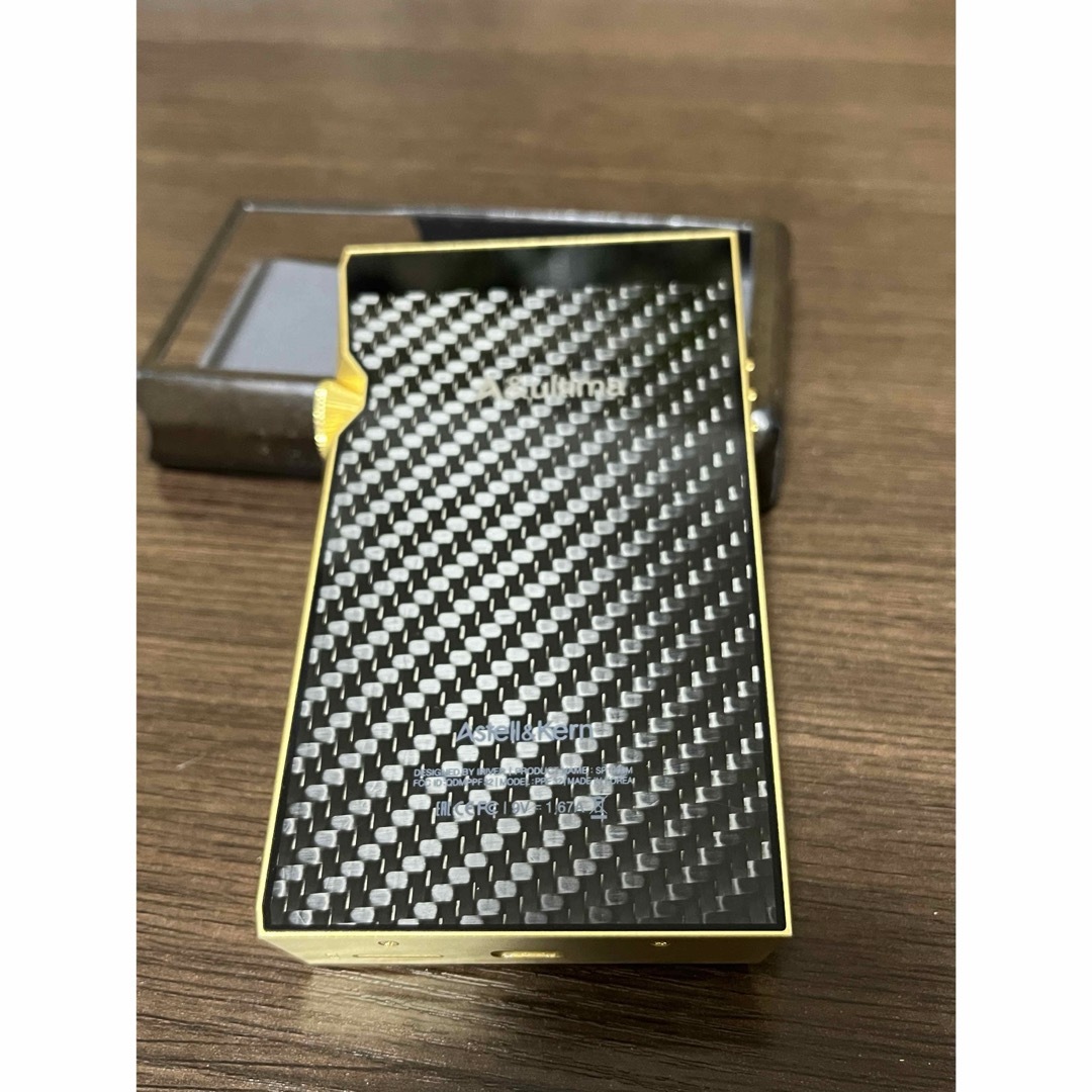 iriver(アイリバー)の【訳アリ特化】SP1000M Royal Gold  ケース付 スマホ/家電/カメラのオーディオ機器(ポータブルプレーヤー)の商品写真