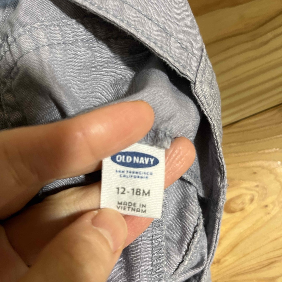 Old Navy(オールドネイビー)のオールドネイビー　オーバーオール　グレー　12〜18M キッズ/ベビー/マタニティのベビー服(~85cm)(カバーオール)の商品写真