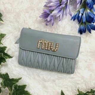 miumiu - ミュウミュウ　三つ折り財布　マテラッセ　ビジュー　水色　L字ファスナー