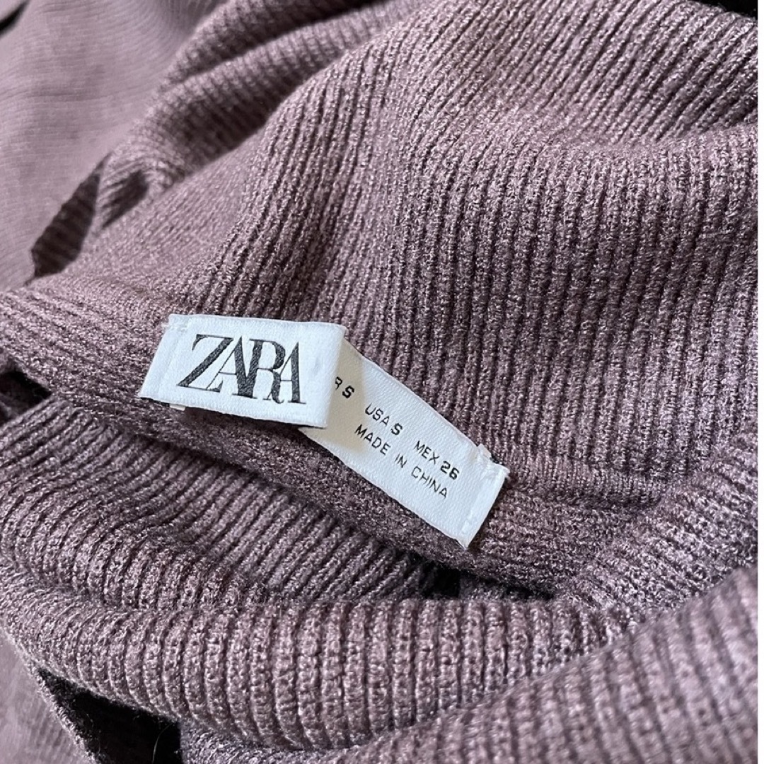 ZARA(ザラ)のZARA（ザラ）ポンチョ&タートルネックワンピース  レディースのワンピース(ロングワンピース/マキシワンピース)の商品写真