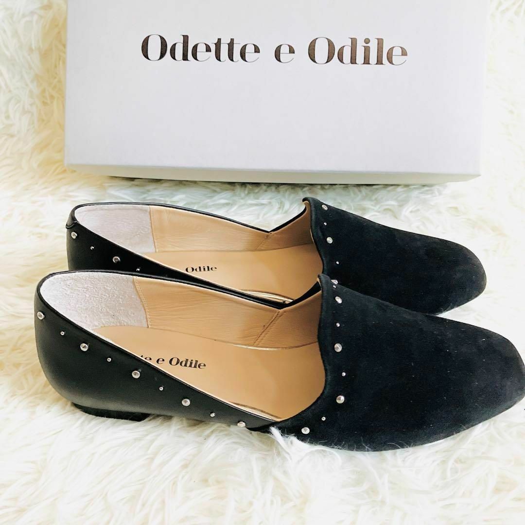 Odette e Odile(オデットエオディール)の【箱付き未使用品】オデットエオディール  スタッズフラットパンプス　スウェード レディースの靴/シューズ(ローファー/革靴)の商品写真