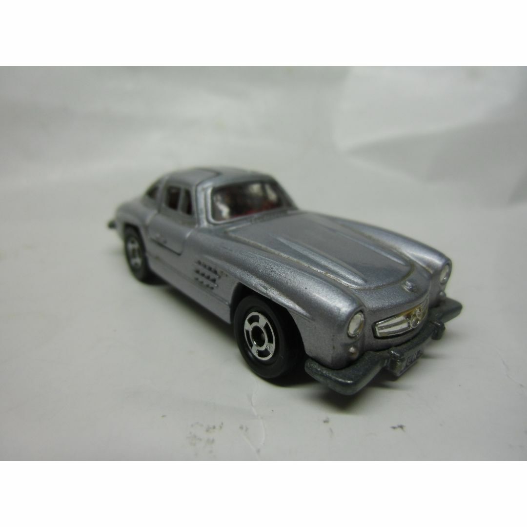 Takara Tomy(タカラトミー)の値引き　トミカ青箱F19-3ｰ①　メルセデス・ベンツ300SL（箱無し・中古品） エンタメ/ホビーのおもちゃ/ぬいぐるみ(ミニカー)の商品写真