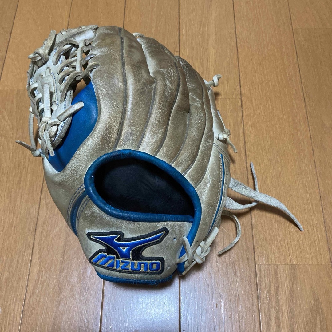 MIZUNO(ミズノ)のミズノの左ソフトボールグローブ スポーツ/アウトドアの野球(グローブ)の商品写真