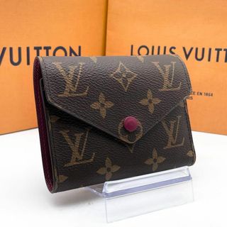 ルイヴィトン(LOUIS VUITTON)のルイヴィトン モノグラム ヴィクトリーヌ 3つ折り コンパクト財布 フューシャ(財布)