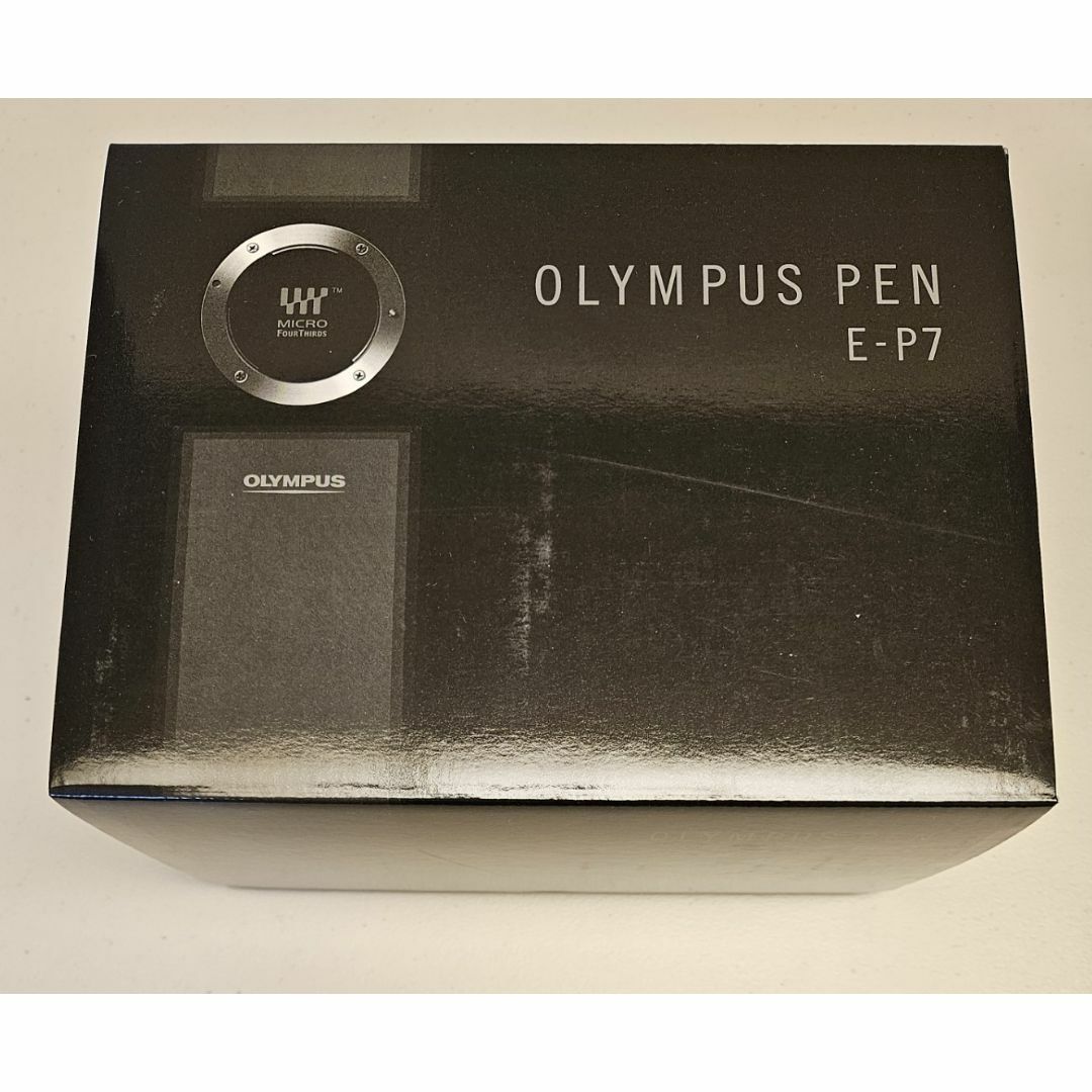 OLYMPUS(オリンパス)の【新品・未使用】オリンパス PEN E-P7 14-42mm EZ レンズキット スマホ/家電/カメラのカメラ(ミラーレス一眼)の商品写真