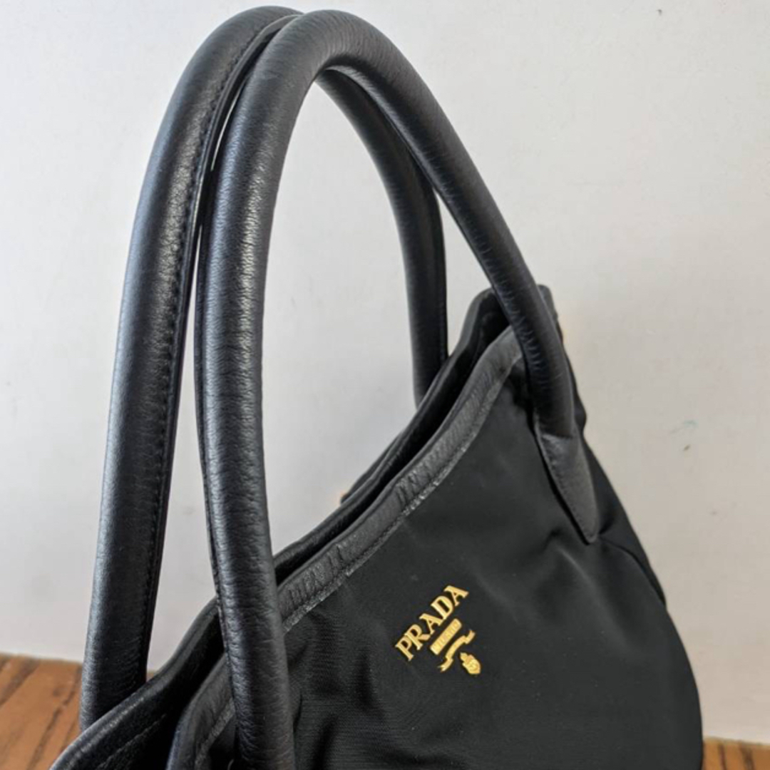 PRADA(プラダ)のmi様専用❗️PRADA  プラダ トートバッグ　ナイロン レザー　 レディースのバッグ(トートバッグ)の商品写真