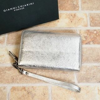 ジャンニキャリーニ(GIANNI CHIARINI)の未使用 ジャンニキャリーニ ☆ レザー リストレット 折財布 財布 シルバー(財布)