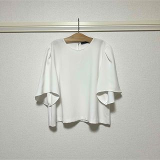 ザラ(ZARA)のZARA WOMAN ホワイト ブラウス トップス L(シャツ/ブラウス(半袖/袖なし))