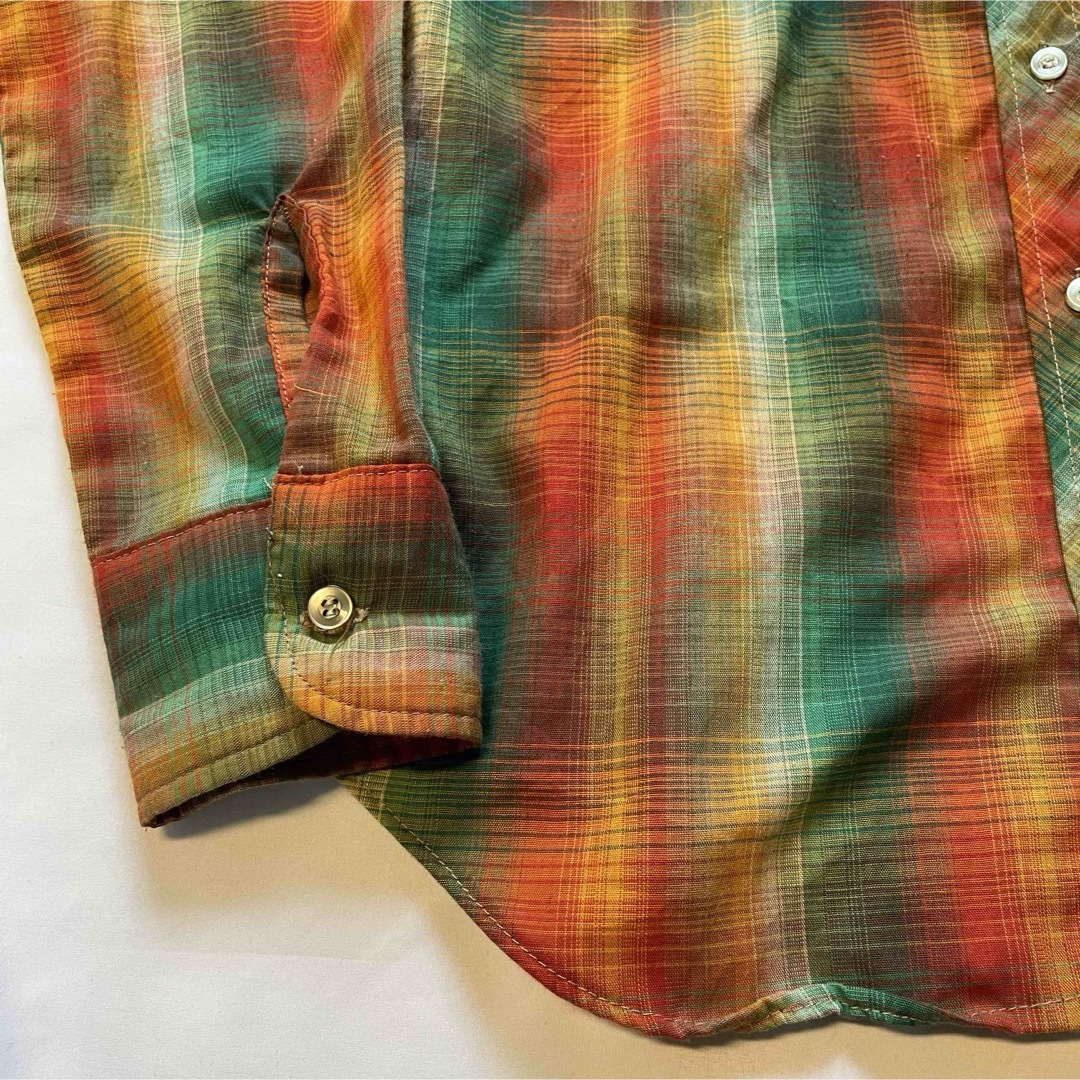 Wrangler(ラングラー)のUSA製 春服 ラングラー オンブレチェック ウエスタン シャツ ビンテージ レディースのトップス(シャツ/ブラウス(長袖/七分))の商品写真