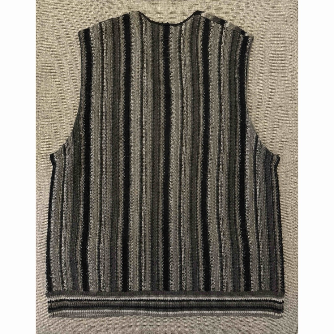 Supreme(シュプリーム)のSupreme Stripe Sweater Vest ニットベスト メンズのトップス(ベスト)の商品写真