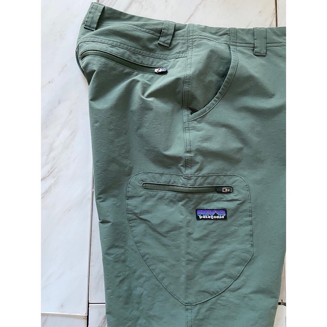 2012's patagonia セージグリーン 緑 ナイロン クロップドパンツ 2012's patagonia セージグリーン 緑 ナイロン クロップドパンツ