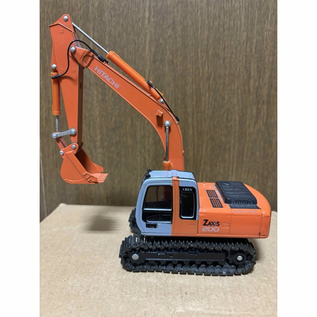 日立 - ZAXIS200 1/40 日立建機 HITACHI 重機 ユンボの通販 by 日立 - ZAXIS200 1/40 日立建機 HITACHI 重機 ユンボの通販 by