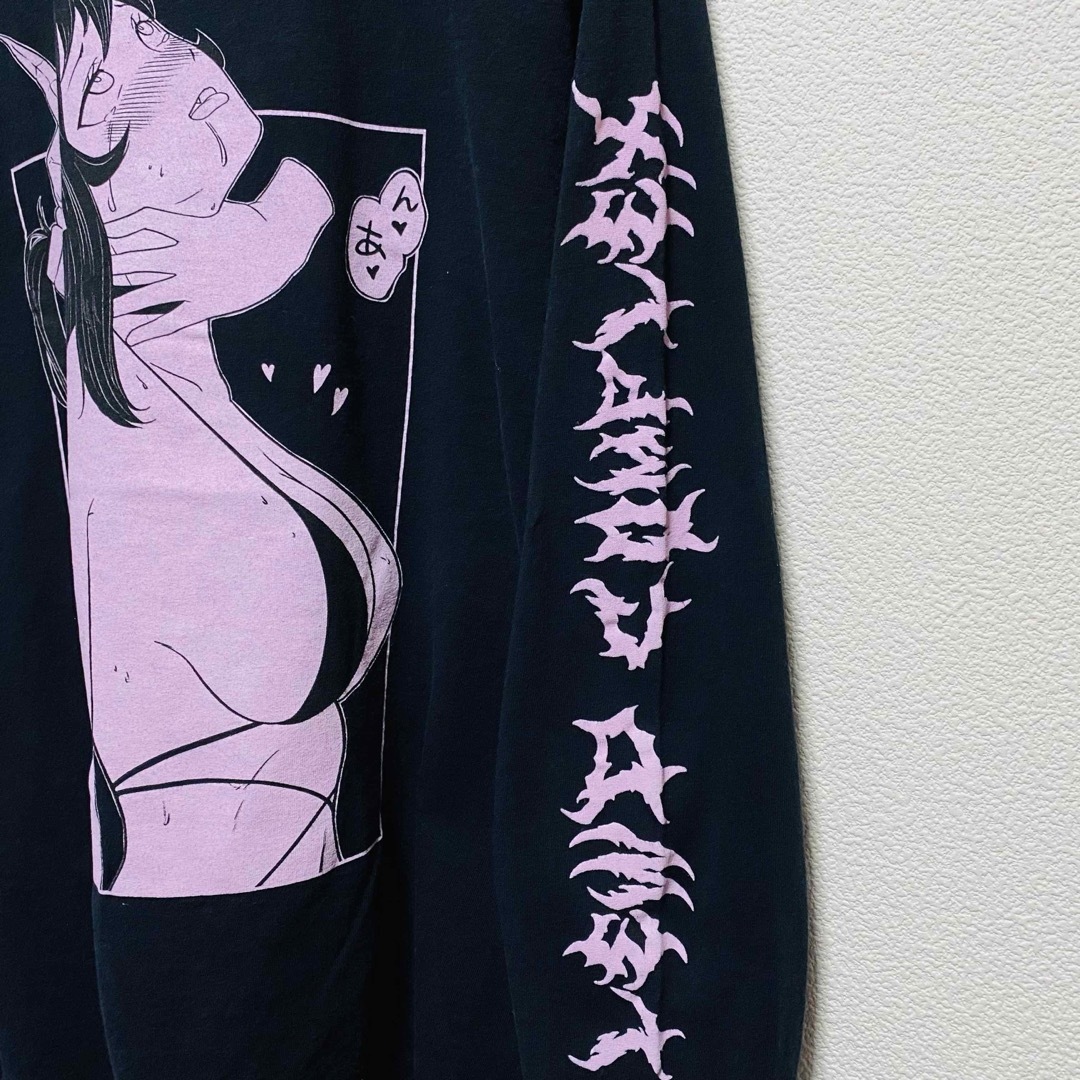 BEAMS(ビームス)のlewdcomplex 古着 袖ロゴ デビル 女の子 プリント Tシャツ ロンT メンズのトップス(Tシャツ/カットソー(七分/長袖))の商品写真