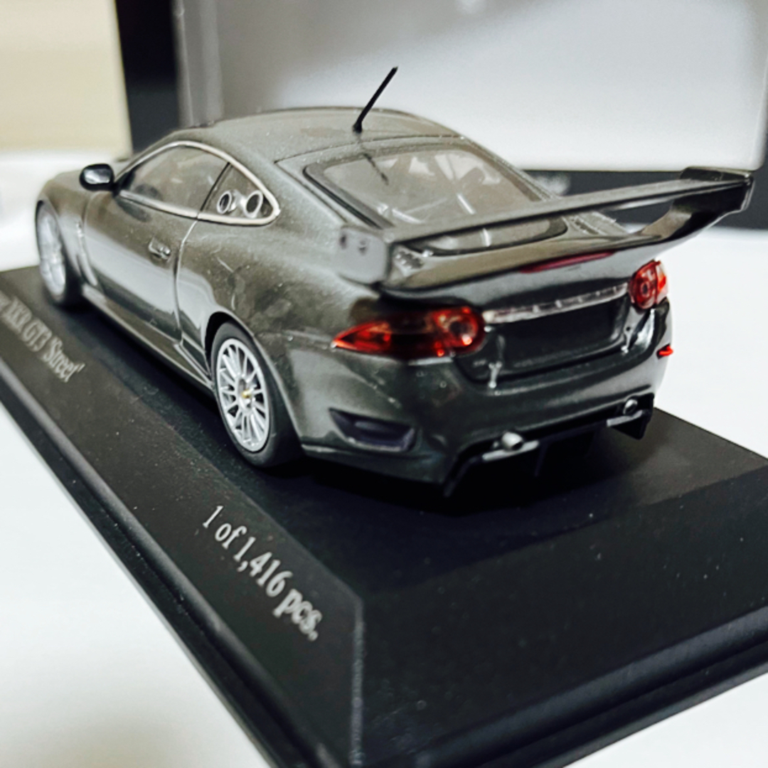 PMA(ピーエムエー)のPMA 1/43 JAGUAR XKR GT3 Street 2008 エンタメ/ホビーのおもちゃ/ぬいぐるみ(ミニカー)の商品写真