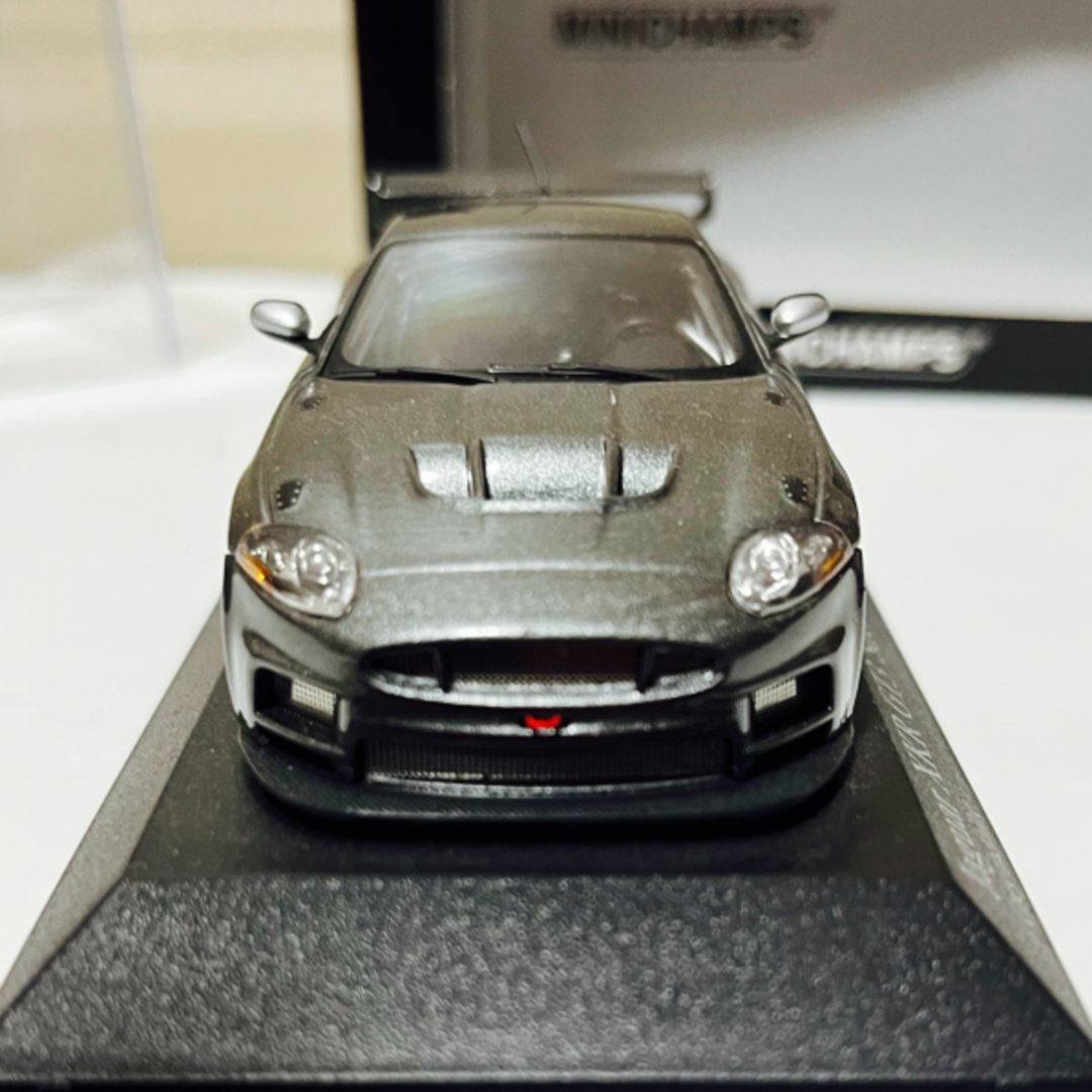 PMA(ピーエムエー)のPMA 1/43 JAGUAR XKR GT3 Street 2008 エンタメ/ホビーのおもちゃ/ぬいぐるみ(ミニカー)の商品写真