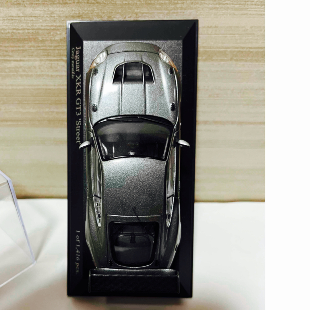 PMA(ピーエムエー)のPMA 1/43 JAGUAR XKR GT3 Street 2008 エンタメ/ホビーのおもちゃ/ぬいぐるみ(ミニカー)の商品写真