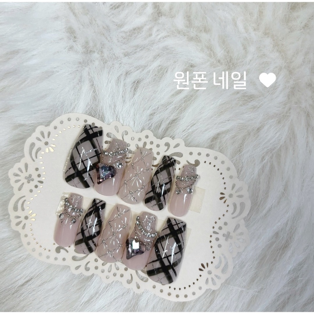 即購入⭕️ ♥現品♥ ワンホンネイルチップ ピンク 量産型 韓国 ハンドメイドのアクセサリー(ネイルチップ)の商品写真
