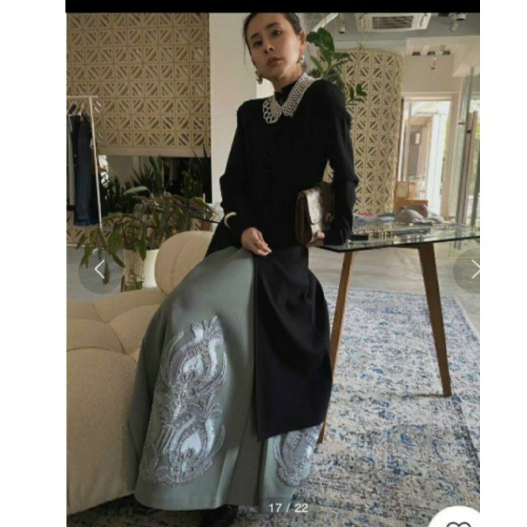 Ameri VINTAGE(アメリヴィンテージ)のamerivintage RIBBON EMBROIDERY SKIRT レディースのスカート(ロングスカート)の商品写真