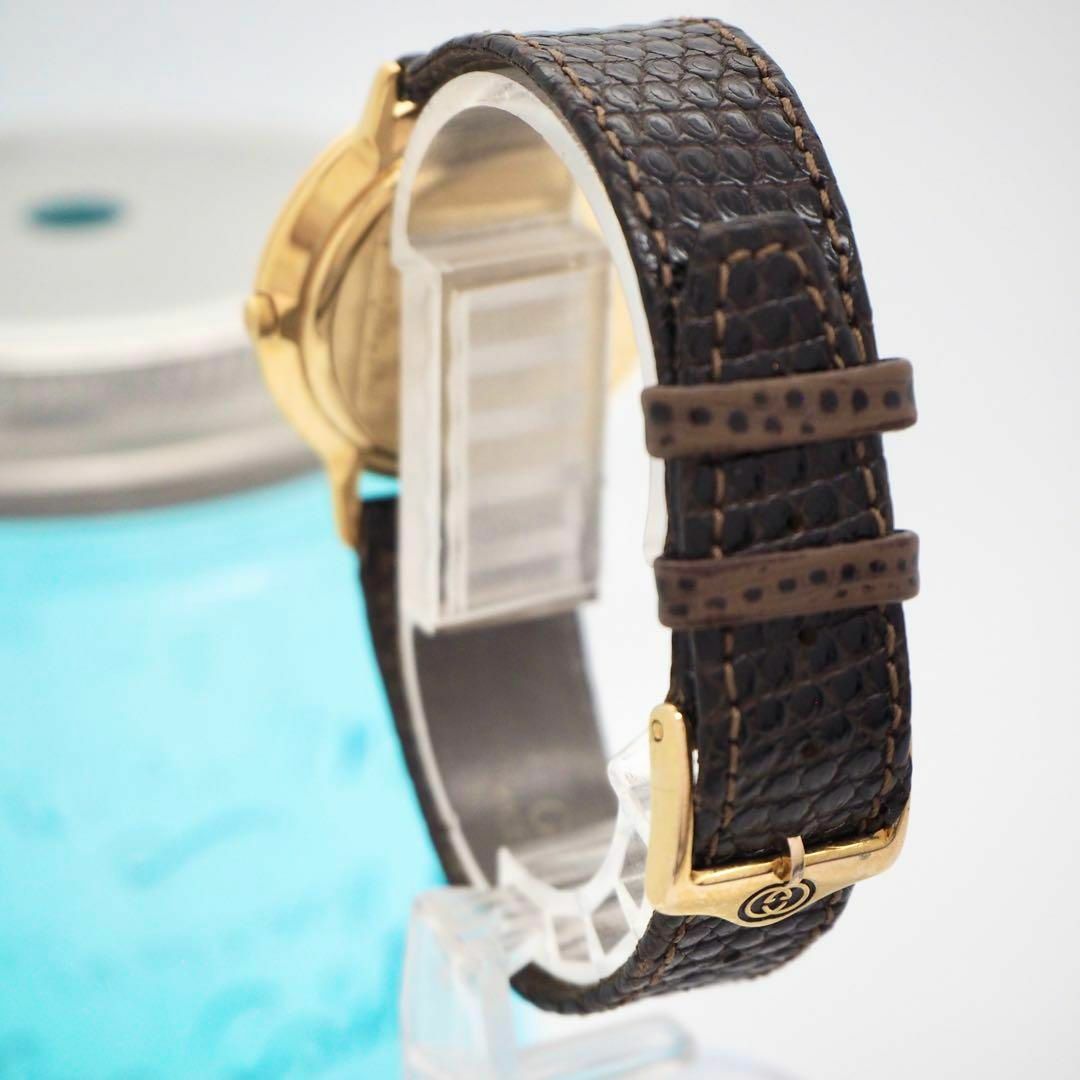Gucci(グッチ)の638 GUCCI グッチ時計　メンズ腕時計　ゴールド　シンプル　付属品付き メンズの時計(腕時計(アナログ))の商品写真
