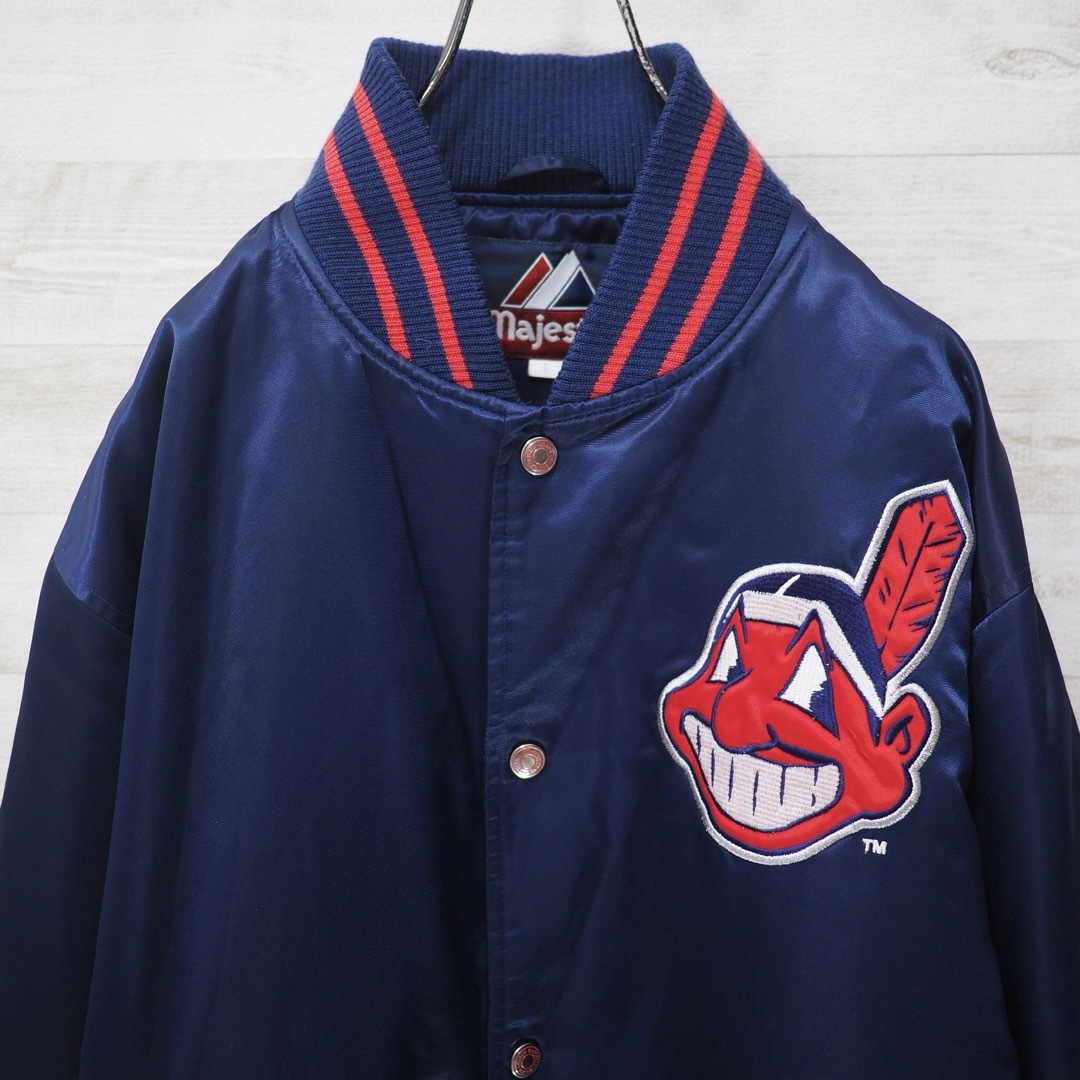 Majestic(マジェスティック)のMAJESTIC×CLEVELAND INDIANS サテンスタジャン-L メンズのジャケット/アウター(スタジャン)の商品写真