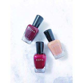 ゾヤ(ZOYA)のZOYA🍋美品　爪にやさしいネイルポリッシュ　ネイルカラー　レッドピンク系３点(マニキュア)