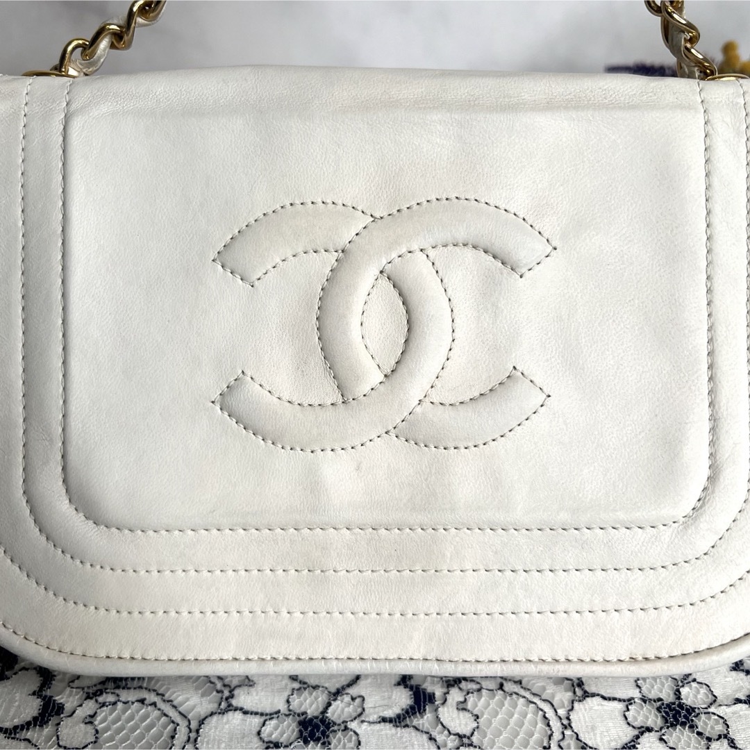 CHANEL(シャネル)のCHANEL シャネル【美品】ビンテージ チェーンショルダーバッグ ミニバッグ レディースのバッグ(ショルダーバッグ)の商品写真