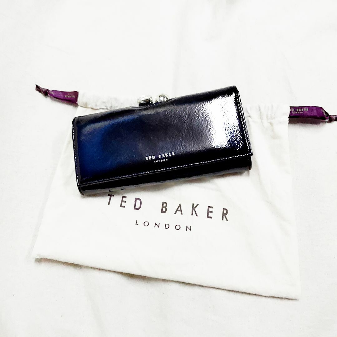 TED BAKER(テッドベイカー)の袋付き 美品 テッドベイカー がま口 長財布 Emmeyy エナメル クリスタル レディースのファッション小物(財布)の商品写真