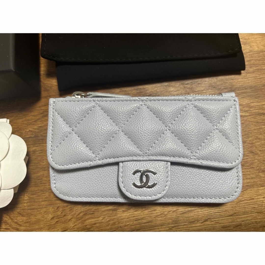 CHANEL(シャネル)の今期新作　限定完売　シャネル　フラグメントケース　カードケース レディースのファッション小物(名刺入れ/定期入れ)の商品写真