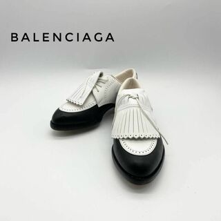 バレンシアガ(Balenciaga)の☆大人気☆ BALENCIAGA 靴 レザー バイカラー 金具 レディース(ローファー/革靴)
