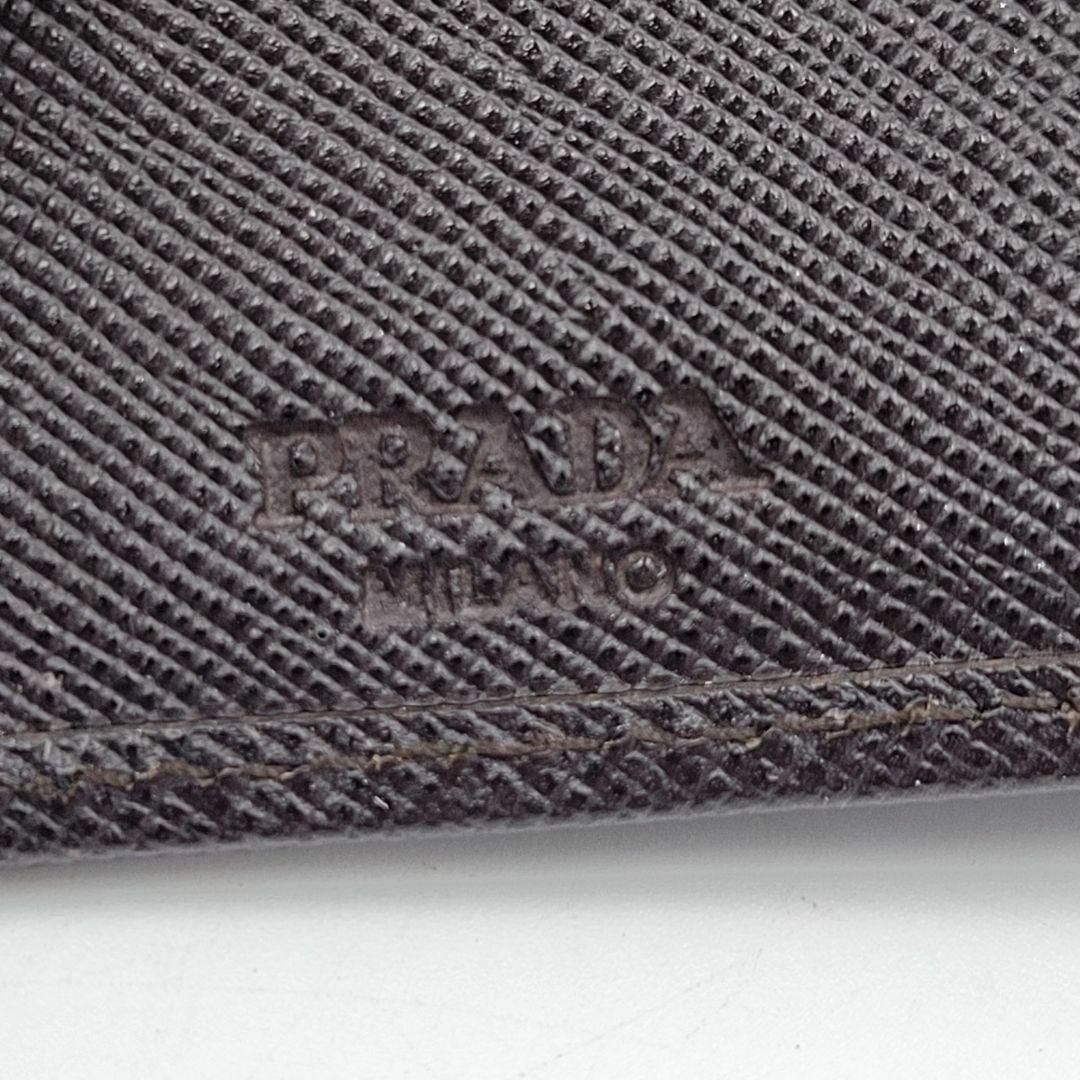 PRADA(プラダ)の☆ほぼ未使用☆ PRADA 折り財布 コンパクト サフィアーノ 三角プレート レディースのファッション小物(財布)の商品写真