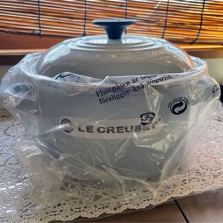 ルクルーゼ(LE CREUSET)の未使用品　ル・クルーゼ　 両手鍋　キャセロール　 LE CREUSET(鍋/フライパン)