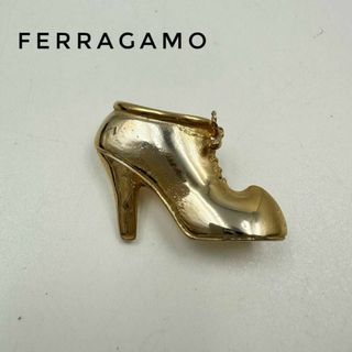 Ferragamo - ☆大人気☆ Ferragamo ブーティモチーフブローチ ピンブローチ