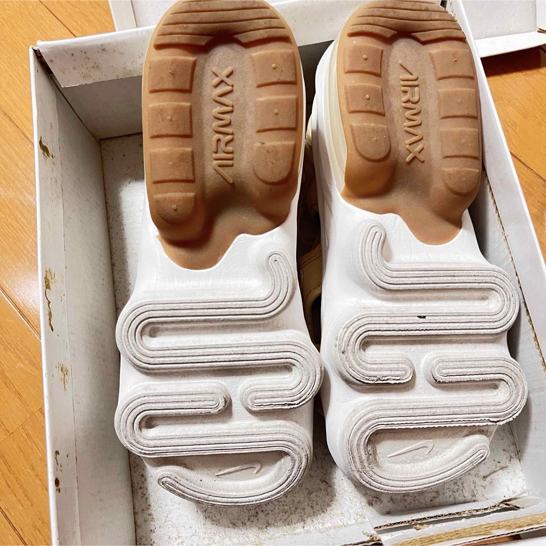NIKE(ナイキ)のNIKE air maxエアマックス　ココ　完売　人気色　超美品　サンダル レディースの靴/シューズ(サンダル)の商品写真