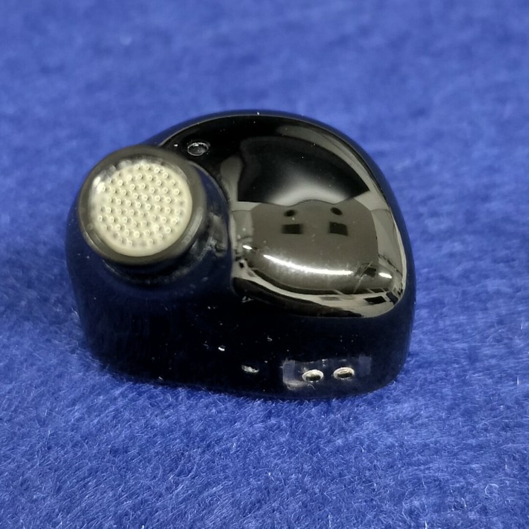 [うっち様専用] Kiwi Ears Cadenza (左のみ、バープル) スマホ/家電/カメラのオーディオ機器(ヘッドフォン/イヤフォン)の商品写真
