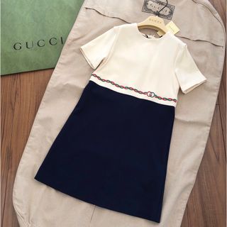 グッチ(Gucci)の【お取置き中】グッチチルドレン 新品ワンピース 8(ワンピース)