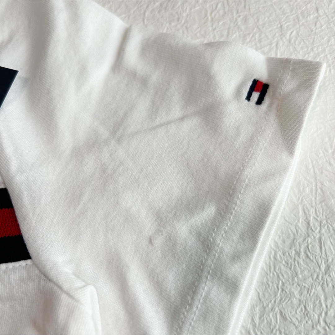 TOMMY HILFIGER(トミーヒルフィガー)のラスト1点◆トミーヒルフィガー キッズロゴ 半袖Tシャツ (M/8-10) キッズ/ベビー/マタニティのキッズ服男の子用(90cm~)(Tシャツ/カットソー)の商品写真