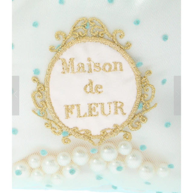 Maison de FLEUR(メゾンドフルール)の新品 フロッキー ドット ビッグ リボンポーチ レディースのファッション小物(ポーチ)の商品写真