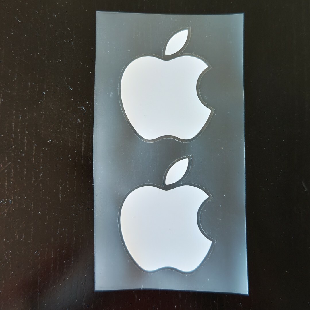Apple(アップル)のApple アップル　ステッカー　シール　iPhone インテリア/住まい/日用品の文房具(シール)の商品写真