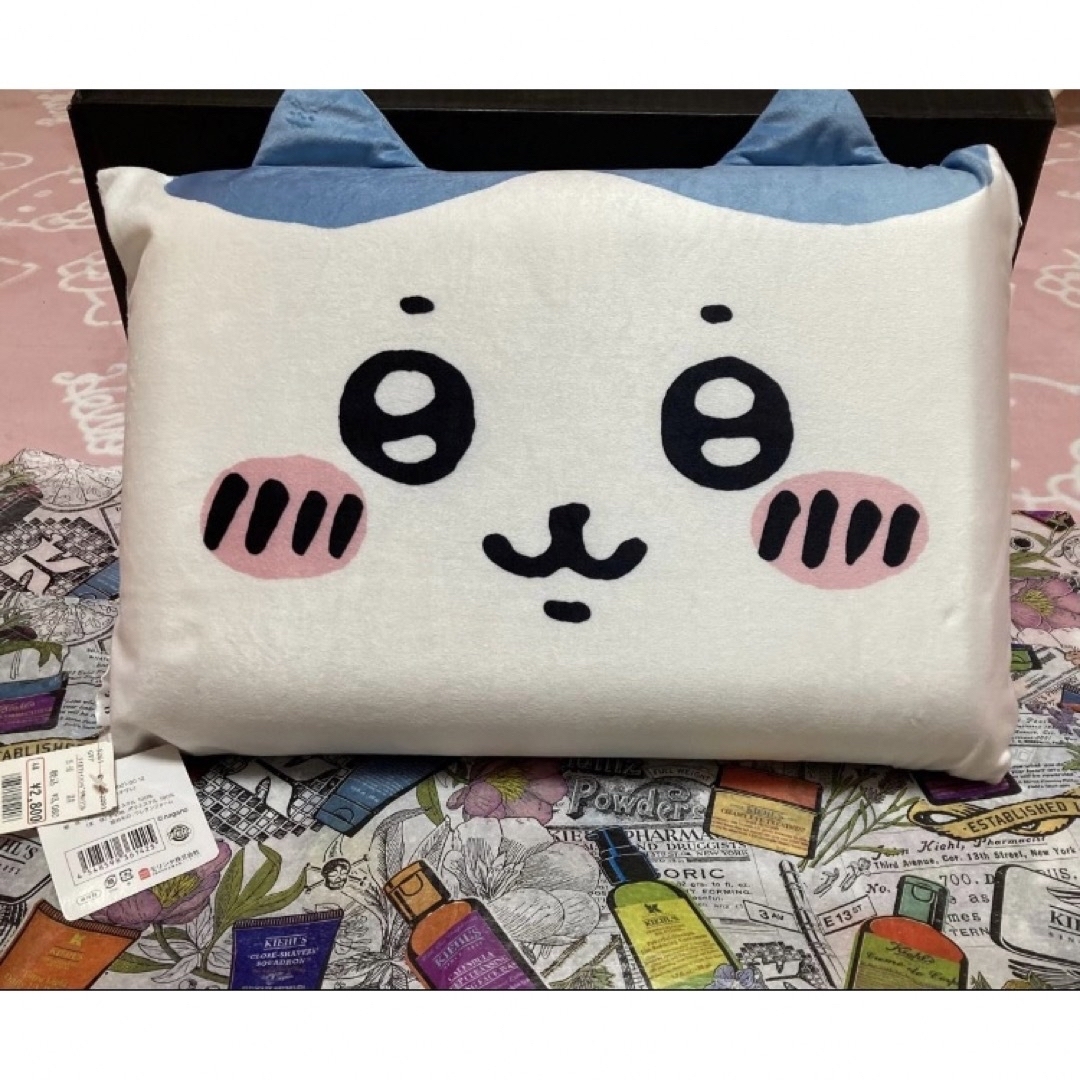 ちいかわ(チイカワ)のNo38 ちいかわ×Availアベイルコラボ【低反発まくら 約35×50cm】 インテリア/住まい/日用品の寝具(枕)の商品写真