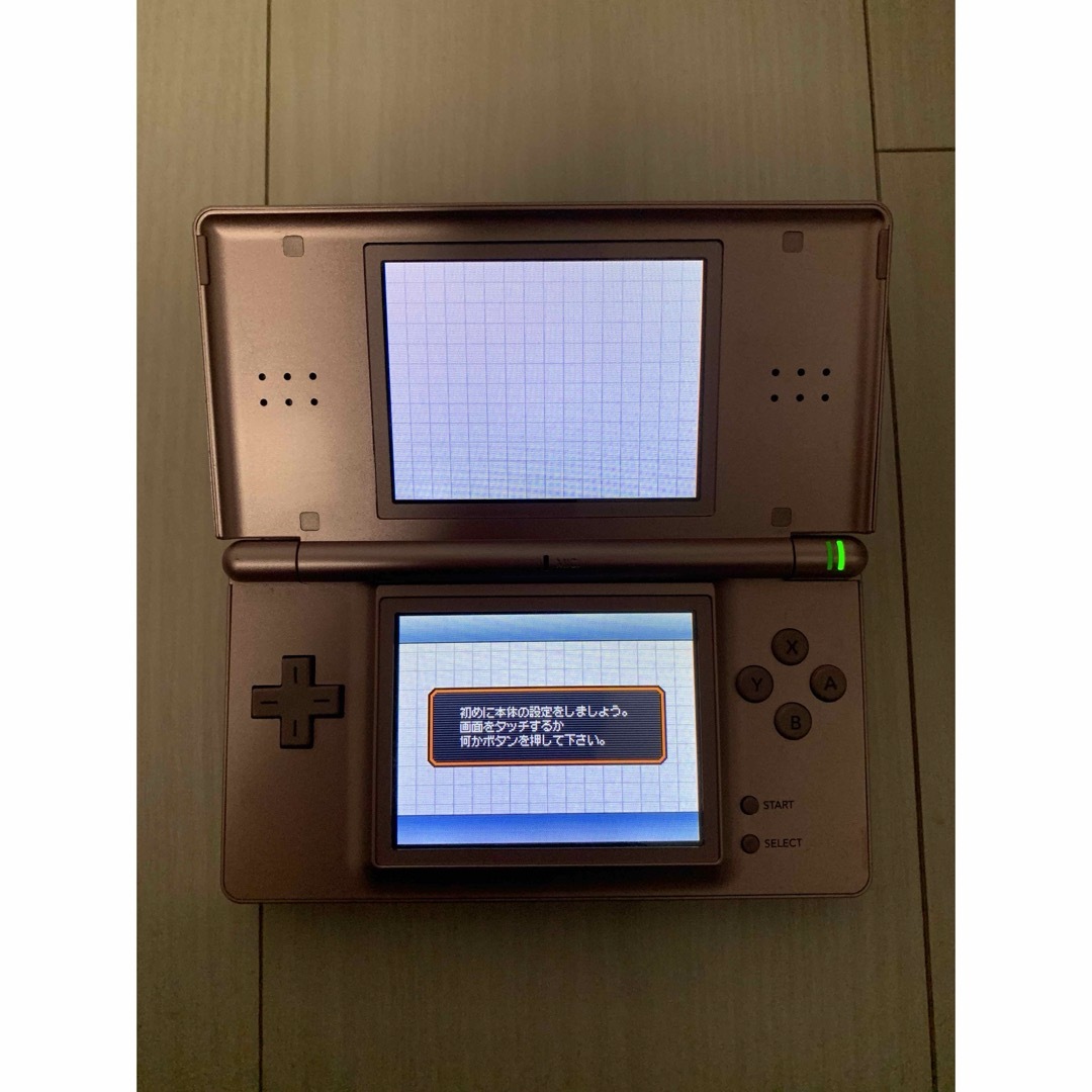 ニンテンドーDS(ニンテンドーDS)の中古 ニンテンドーDS Lite ライト ピンク  エンタメ/ホビーのゲームソフト/ゲーム機本体(携帯用ゲーム機本体)の商品写真