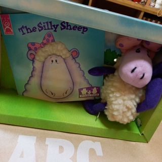 Barnyard Box Set 英語の絵本 The Silly Sheep(絵本/児童書)