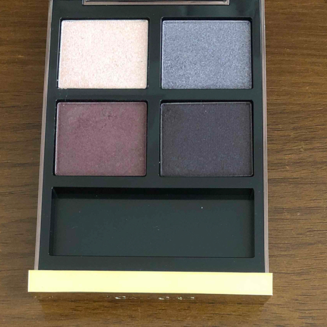 TOM FORD BEAUTY(トムフォードビューティ)のトムフォード アイシャドウ 39C バイオレット サテン コスメ/美容のベースメイク/化粧品(アイシャドウ)の商品写真