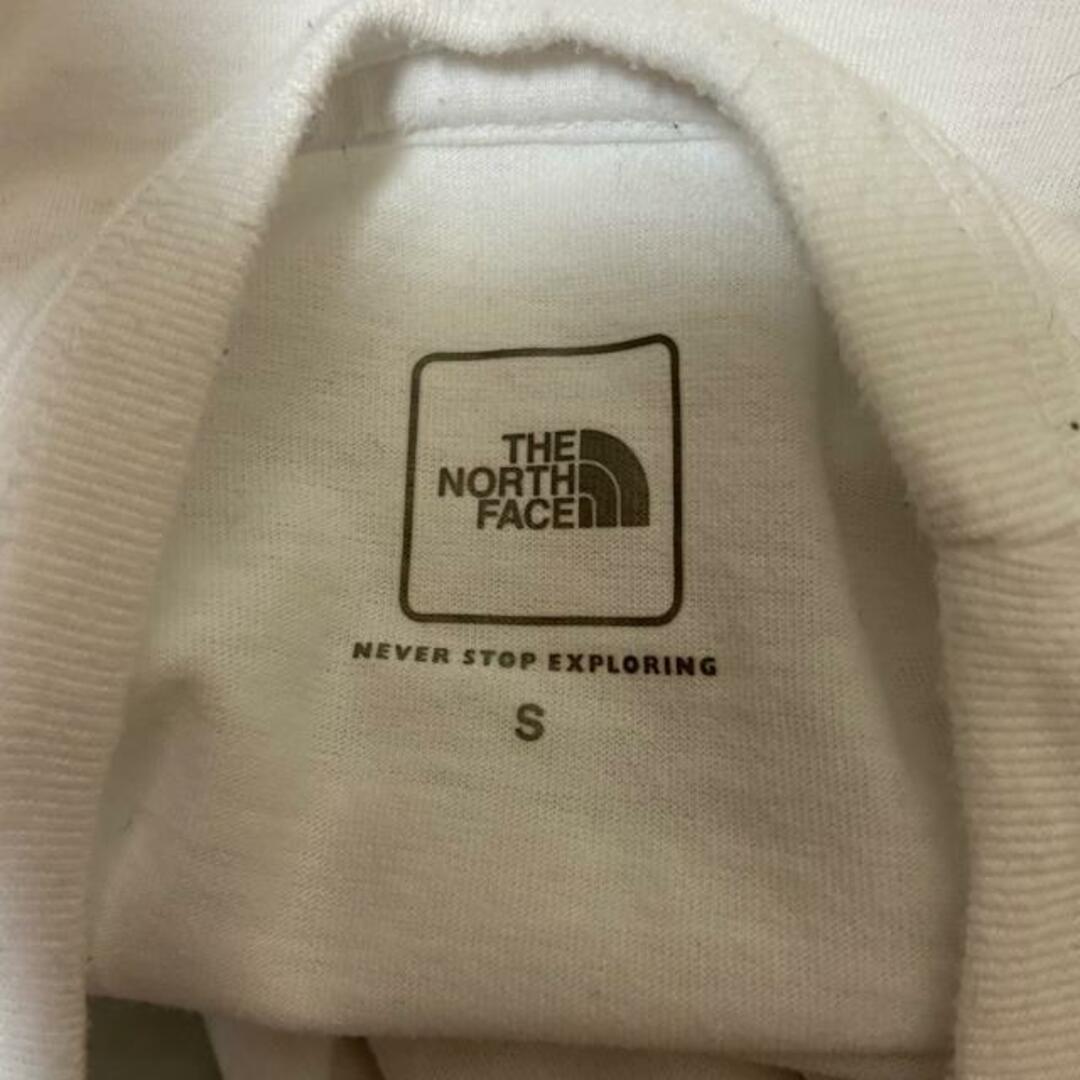 THE NORTH FACE(ザノースフェイス)のTHE NORTH FACE(ノースフェイス) 半袖Tシャツ サイズS メンズ - 白×黒×レッド クルーネック メンズのトップス(Tシャツ/カットソー(半袖/袖なし))の商品写真